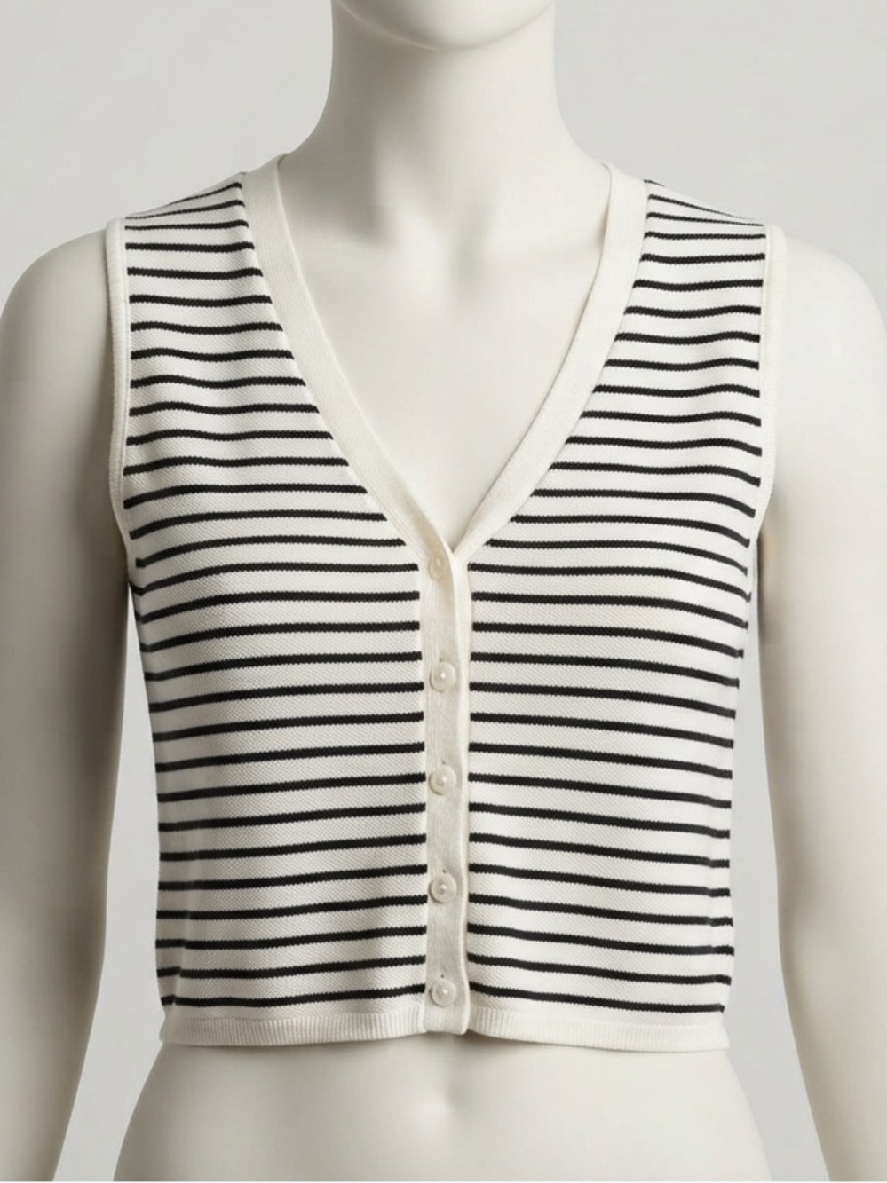 ATELIER White & Black V Neck Button Front Crop Tank Women’s Medium
